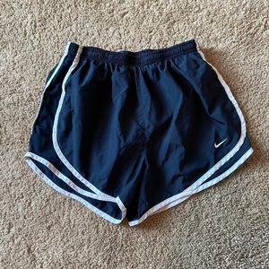 Nike women’s shirt